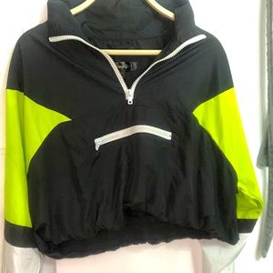 Cropped windbreaker with neon geometric sides